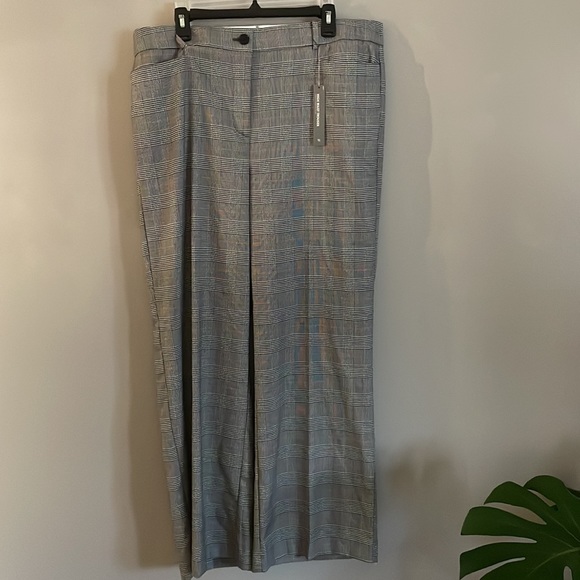 LOFT High Waist Trouser (16) - Picture 2 of 3